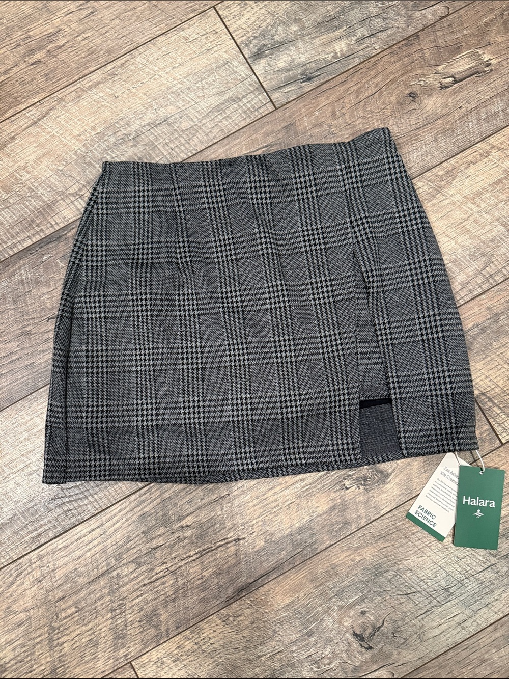 HALARA Gray & Black Plaid Mini Skirt with Front Slit